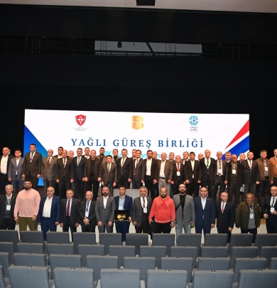 Yağlı Güreş Birliği Aralık Ayı Olağan Birlik Meclis Toplantısı ve Türkiye Yağlı Güreş Çalıştayı Balıkesir'de gerçekleştirildi.